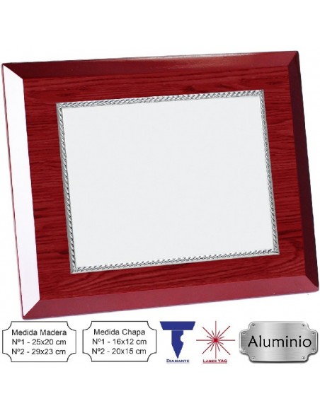 Placa conmemorativa de aluminio de medidas de madera 29 x 23  cms con chapa de 20 x 15 cms.