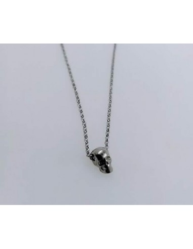 Collar de plata con colgante calavera